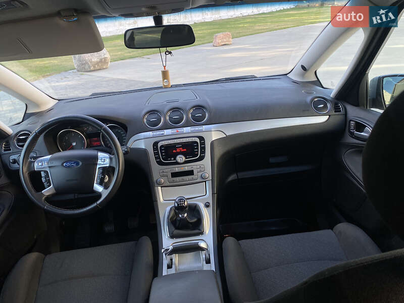 Минивэн Ford S-Max 2008 в Луцке