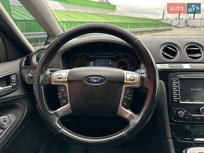 Минивэн Ford S-Max 2013 в Киеве