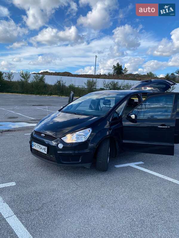 Минивэн Ford S-Max 2009 в Ужгороде