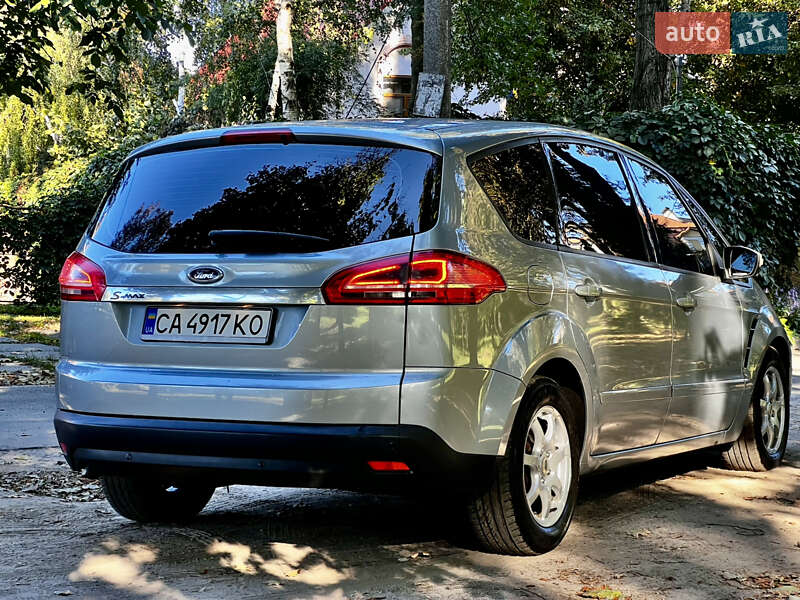 Минивэн Ford S-Max 2013 в Киеве