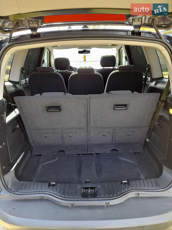 Минивэн Ford S-Max 2010 в Сарнах