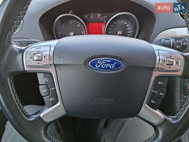 Минивэн Ford S-Max 2013 в Одессе