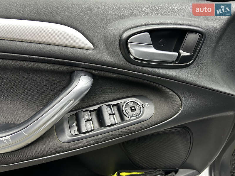 Минивэн Ford S-Max 2013 в Черновцах фото 10 Минивэн Ford S-Max 2013 в Черновцах