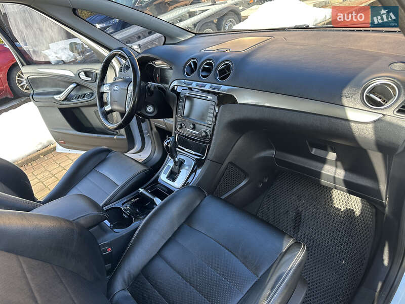 Минивэн Ford S-Max 2011 в Ивано-Франковске