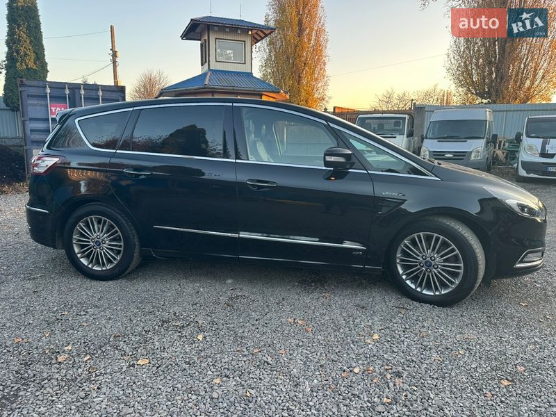 Минивэн Ford S-Max 2017 в Ужгороде