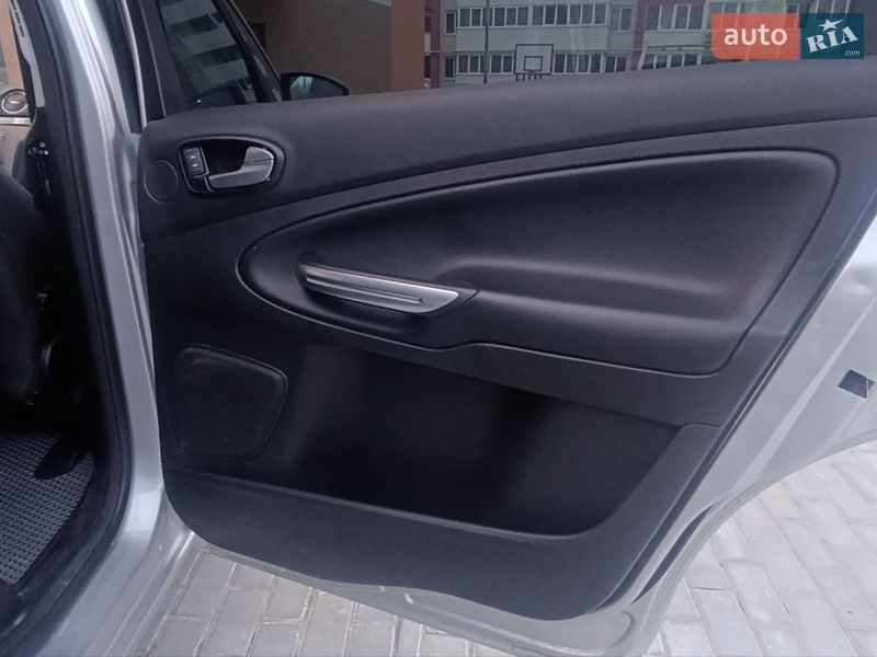 Мінівен Ford S-Max 2009 в Львові фото 16 Мінівен Ford S-Max 2009 в Львові