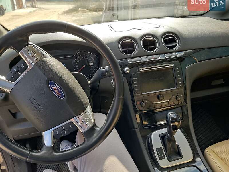 Минивэн Ford S-Max 2011 в Вараше фото 3 Минивэн Ford S-Max 2011 в Вараше