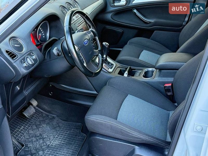 Минивэн Ford S-Max 2013 в Одессе