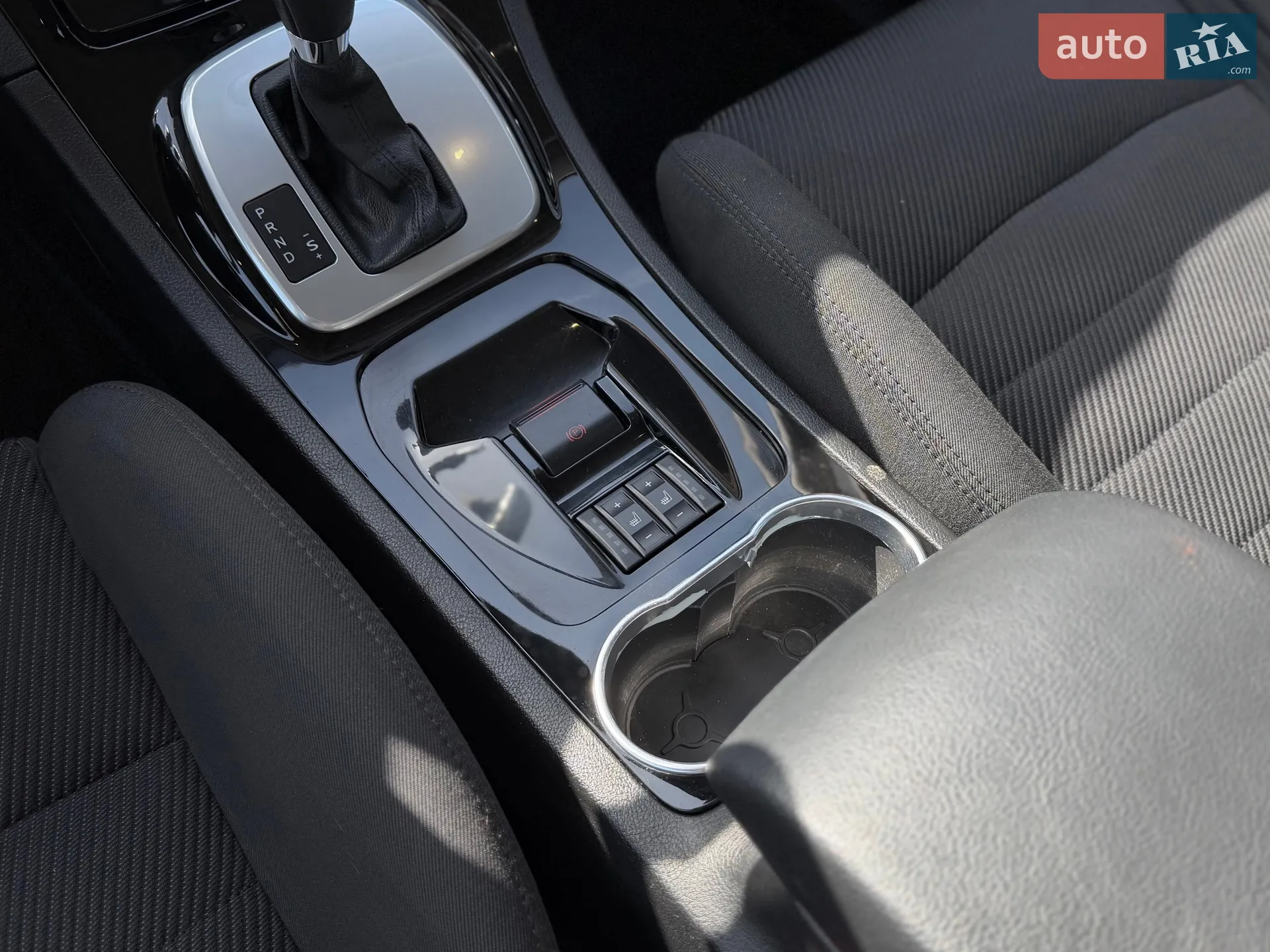 2011 Ford S-MAX - мініатюра 41