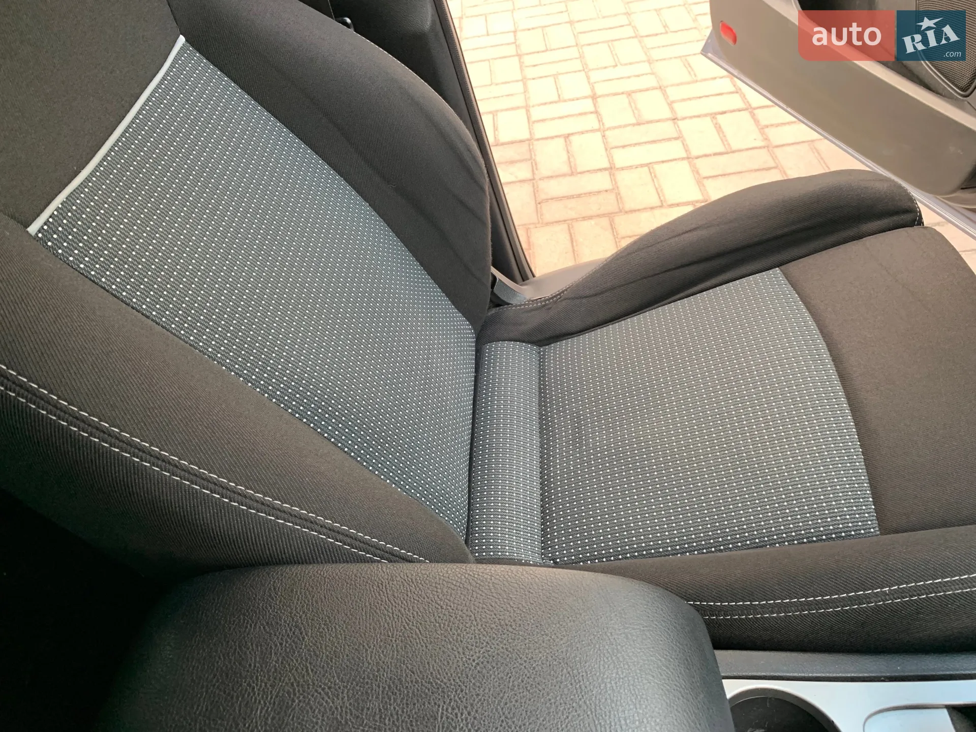 2011 Ford S-MAX - мініатюра 23