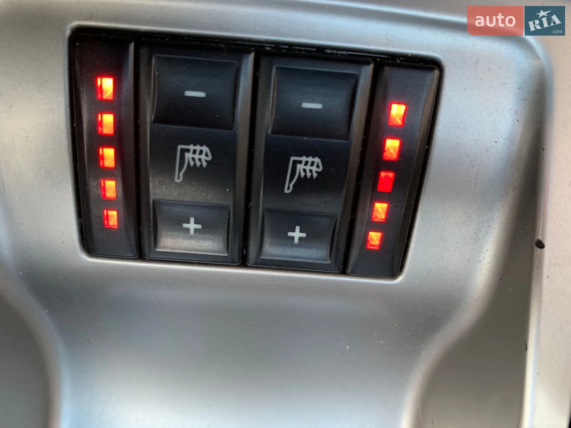 2011 Ford S-MAX - мініатюра 25