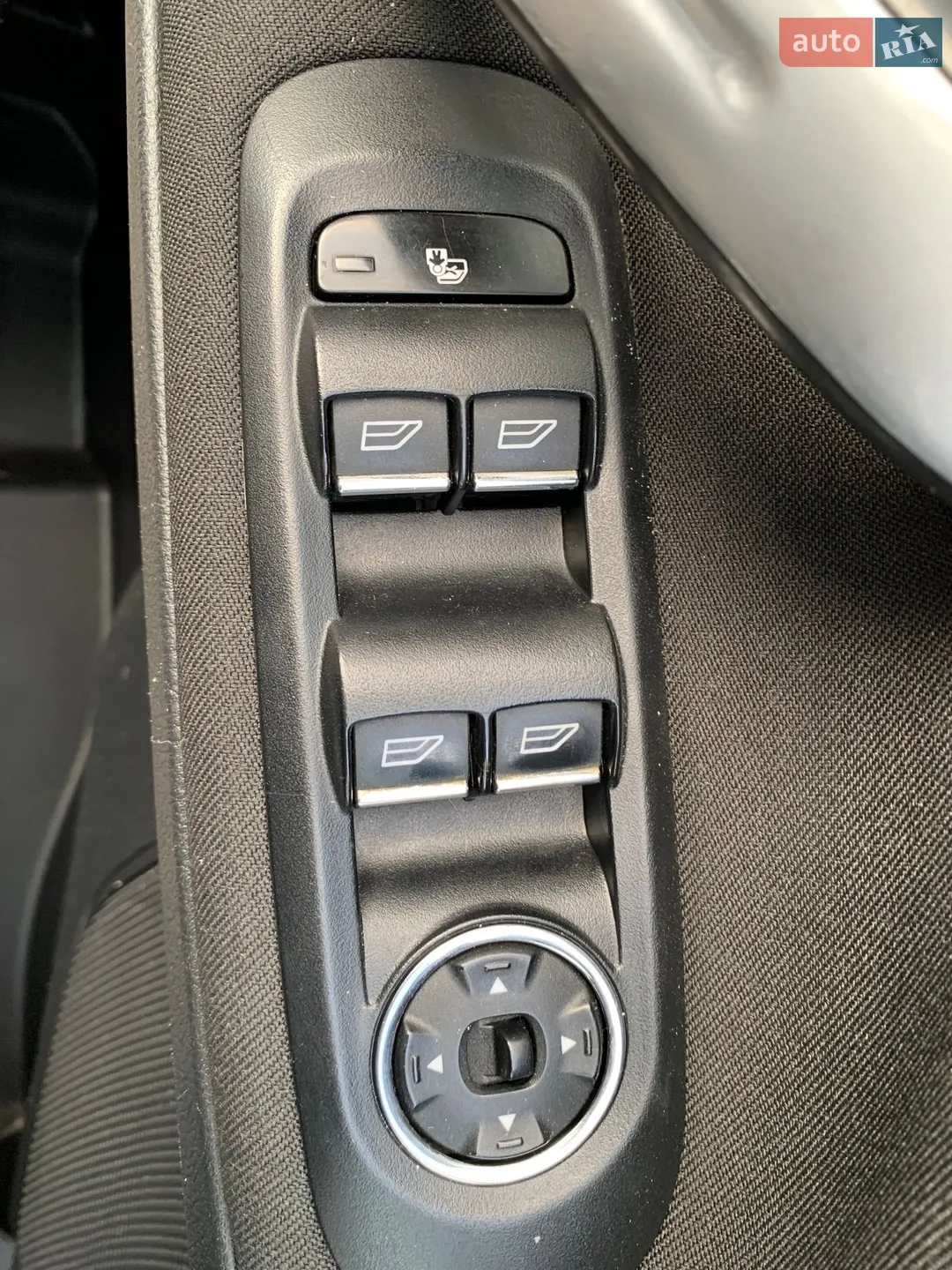2011 Ford S-MAX - мініатюра 35