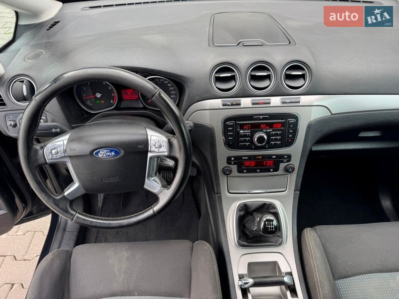 Минивэн Ford S-Max 2011 в Черновцах