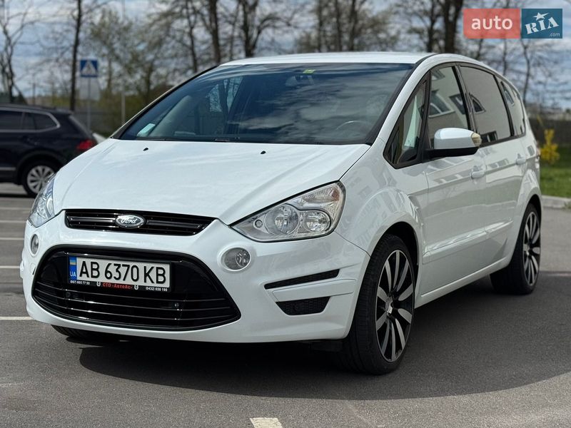 Ford S-Max 2012