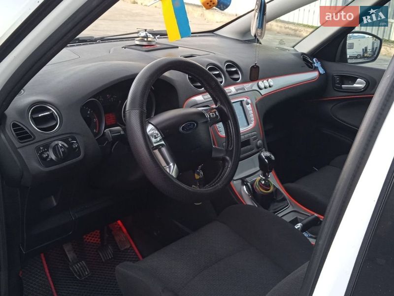 Мінівен Ford S-Max 2007 в Зарічному