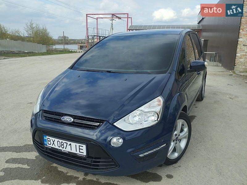 Минивэн Ford S-Max 2013 в Городке