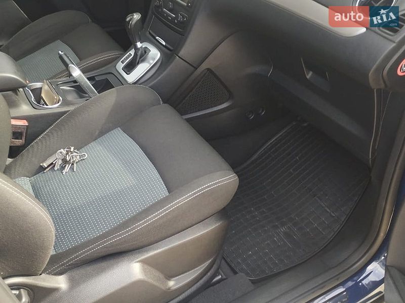 Минивэн Ford S-Max 2013 в Городке