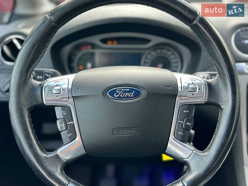 Минивэн Ford S-Max 2009 в Сумах
