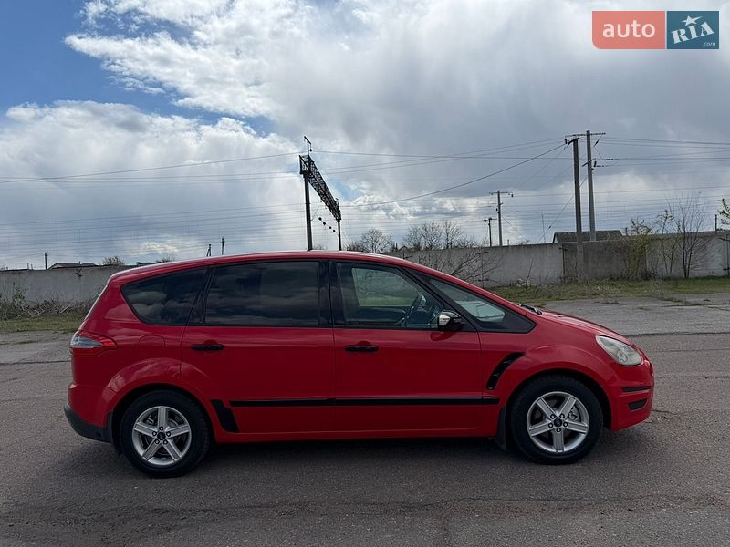Минивэн Ford S-Max 2013 в Попельне