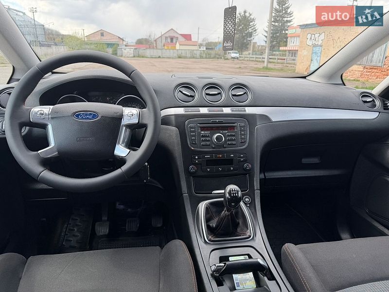 Минивэн Ford S-Max 2013 в Попельне