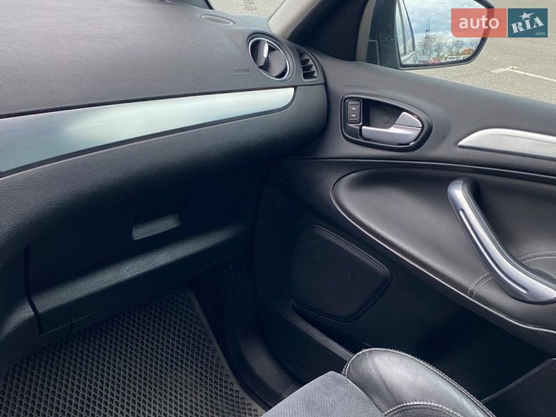 Мінівен Ford S-Max 2014 в Южному