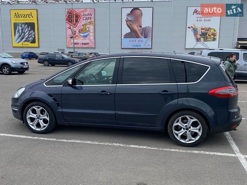 Мінівен Ford S-Max 2014 в Южному