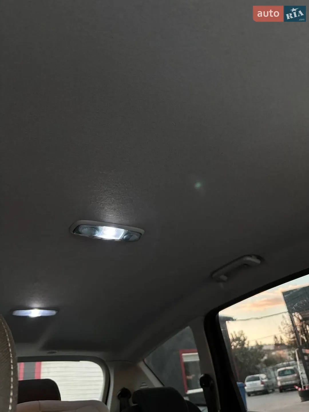 2011 Ford S-MAX - мініатюра 19
