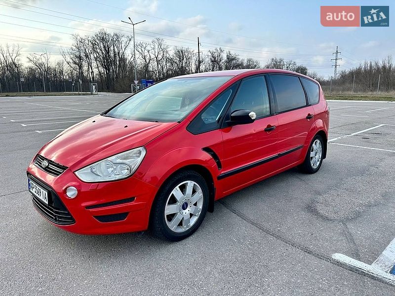 Минивэн Ford S-Max 2012 в Запорожье