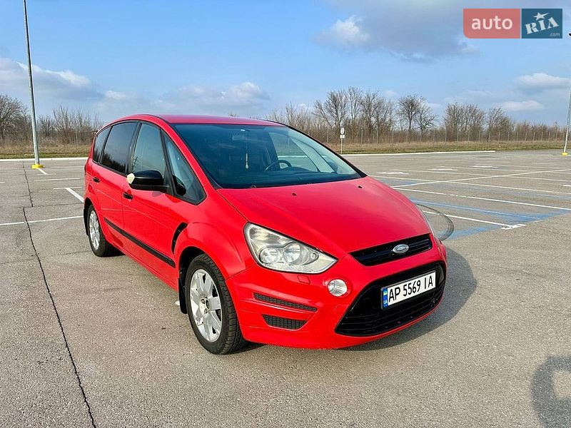 Минивэн Ford S-Max 2012 в Запорожье