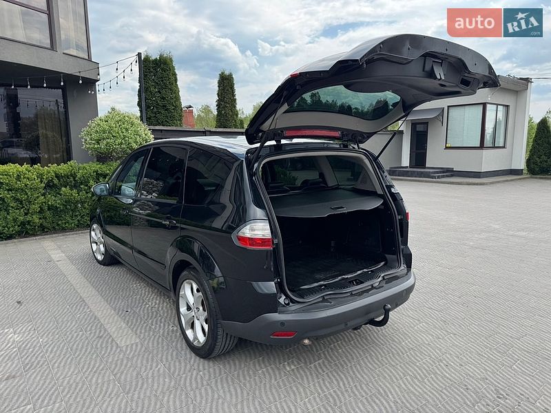 Минивэн Ford S-Max 2009 в Стрые