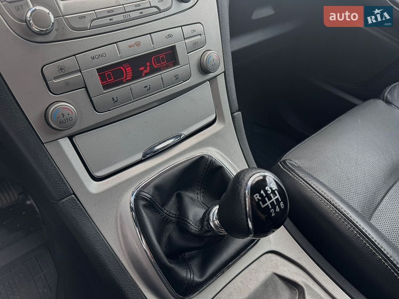 Минивэн Ford S-Max 2009 в Стрые