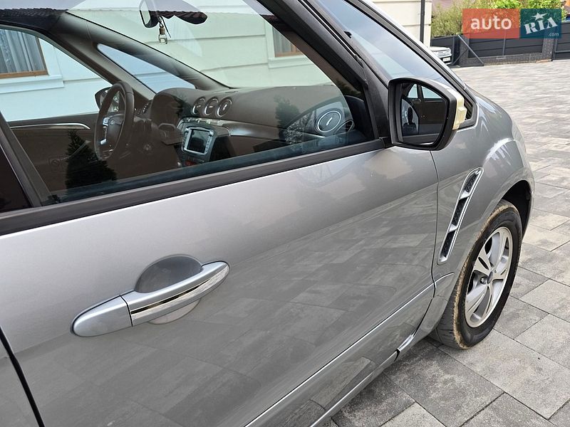 Минивэн Ford S-Max 2009 в Ивано-Франковске