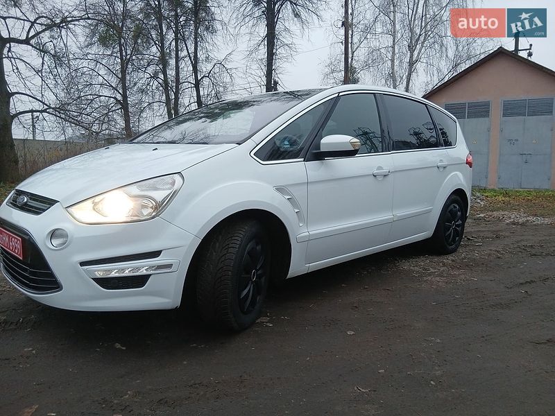 Минивэн Ford S-Max 2013 в Обухове