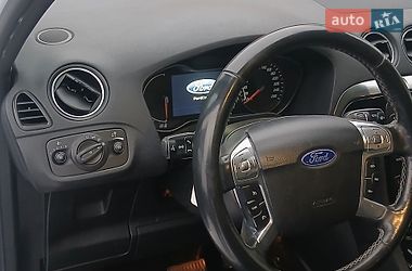 Минивэн Ford S-Max 2013 в Обухове