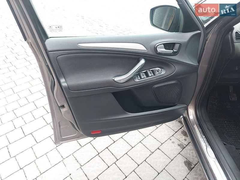 Минивэн Ford S-Max 2012 в Ивано-Франковске