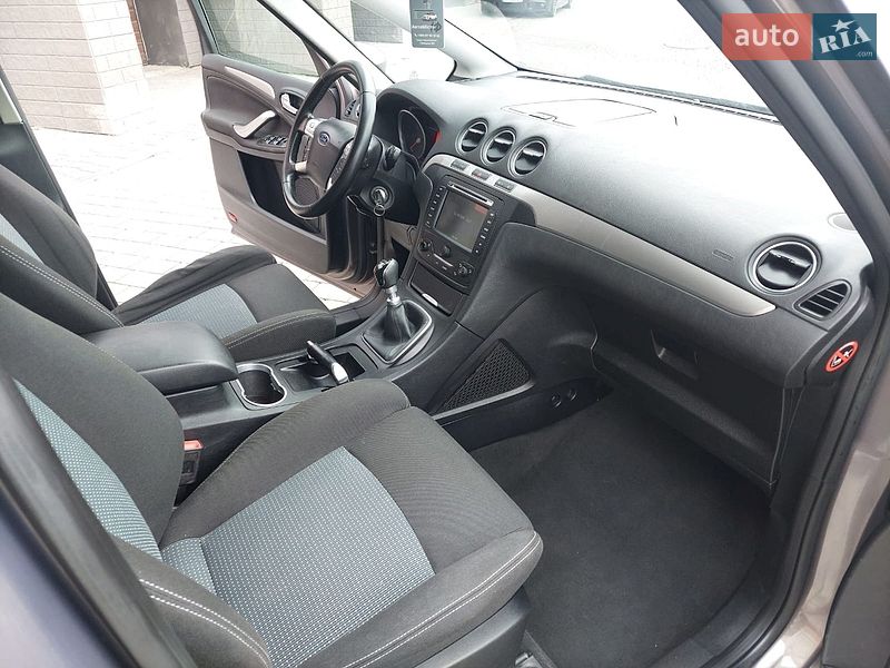 Минивэн Ford S-Max 2012 в Ивано-Франковске