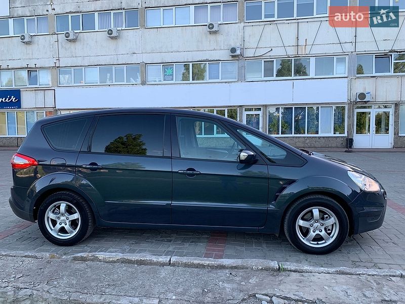 Минивэн Ford S-Max 2011 в Сумах