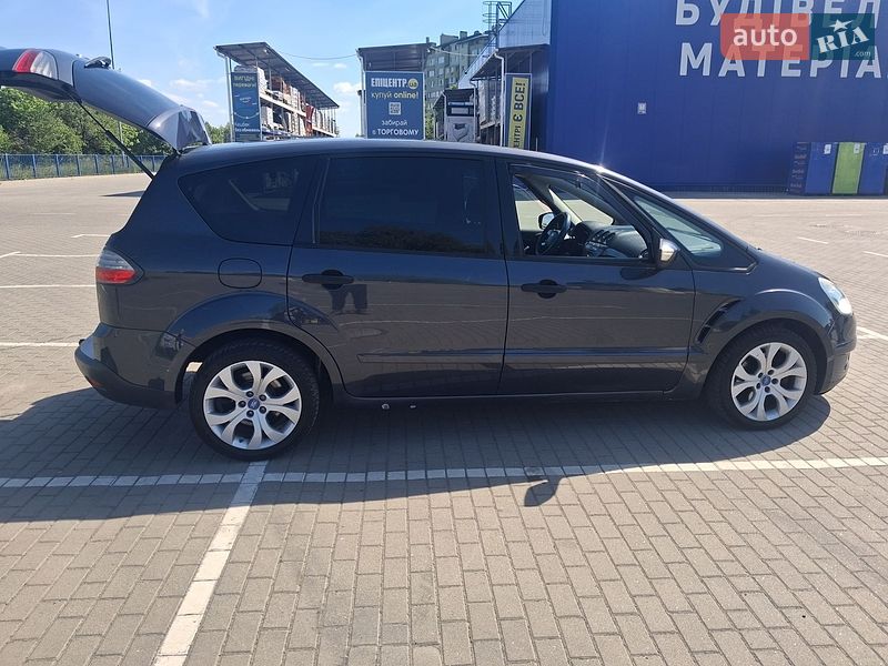 Мінівен Ford S-Max 2009 в Луцьку