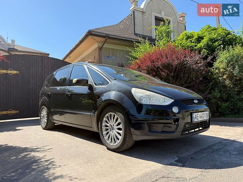 Минивэн Ford S-Max 2008 в Кривом Роге