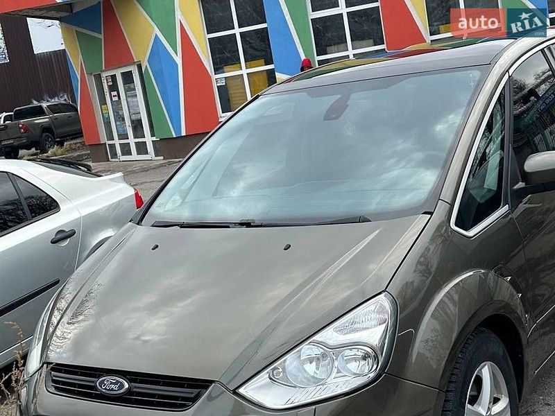 Ford S-Max 2010