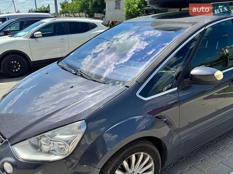 Минивэн Ford S-Max 2011 в Буче