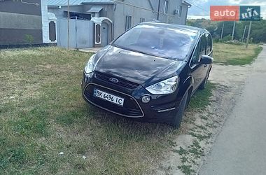 Минивэн Ford S-Max 2014 в Березовке фото Минивэн Ford S-Max 2014 в Березовке