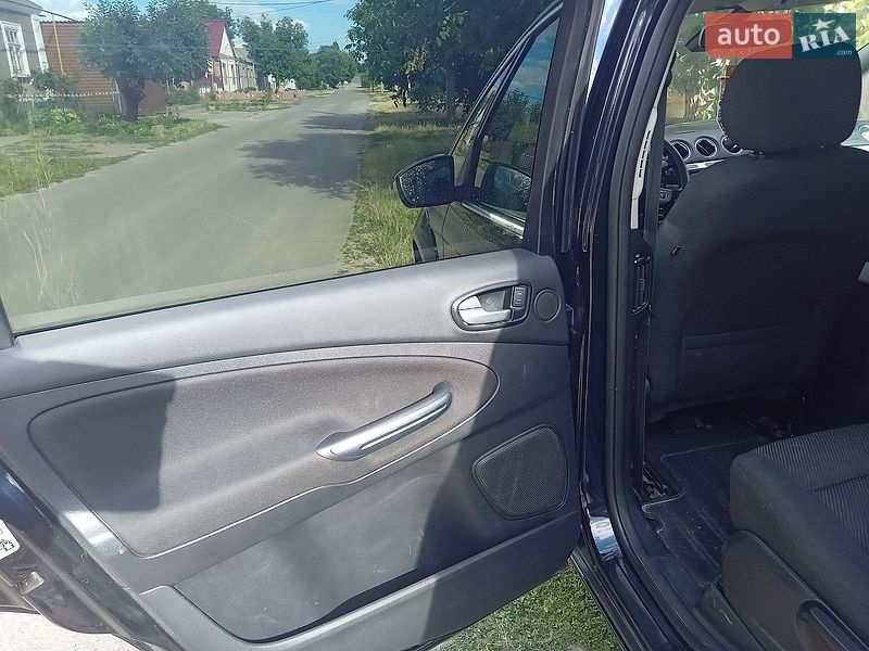 Минивэн Ford S-Max 2014 в Березовке фото 27 Минивэн Ford S-Max 2014 в Березовке