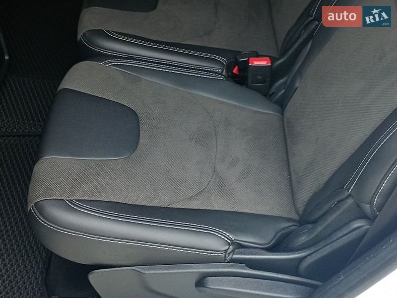 Минивэн Ford S-Max 2017 в Тернополе