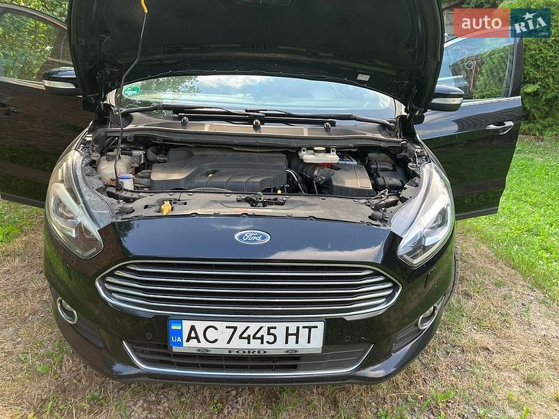 Мінівен Ford S-Max 2015 в Нововолинську