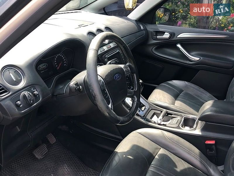 Минивэн Ford S-Max 2014 в Броварах