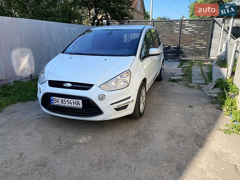 Мінівен Ford S-Max 2010 в Здолбуніві