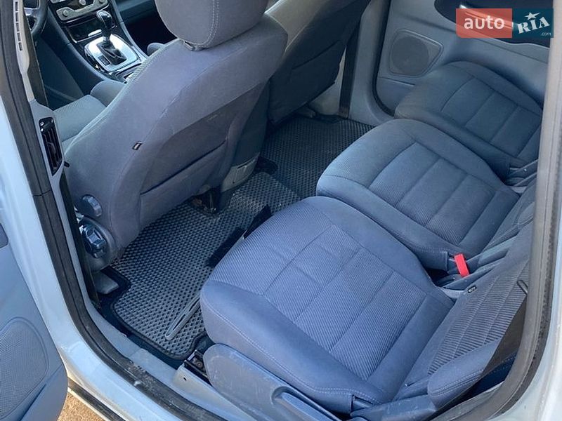 Мінівен Ford S-Max 2010 в Здолбуніві
