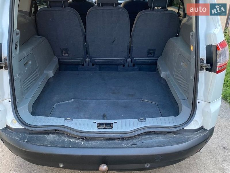 Мінівен Ford S-Max 2010 в Здолбуніві