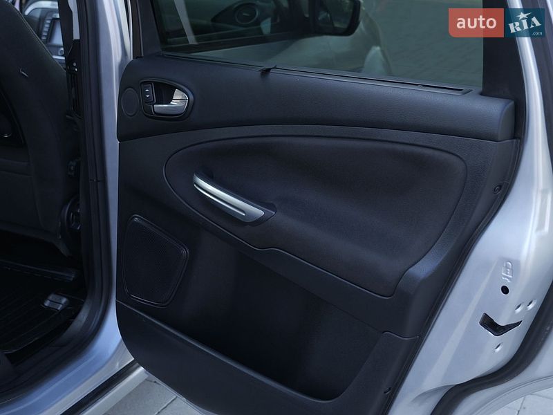 Минивэн Ford S-Max 2012 в Здолбунове